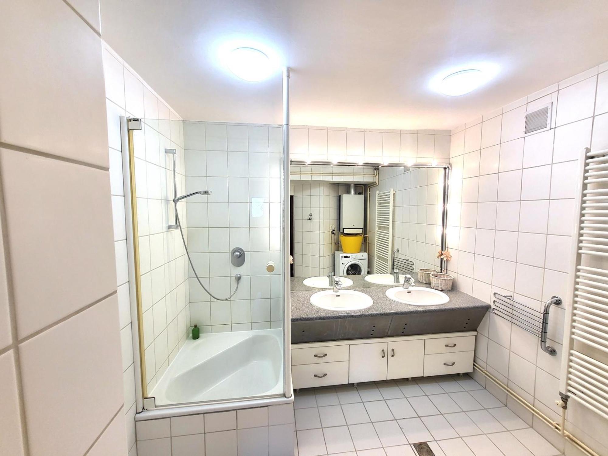 Romantic Two Bedroom Apartments In The Hills Of Budapest With Private Parking Esterno foto
